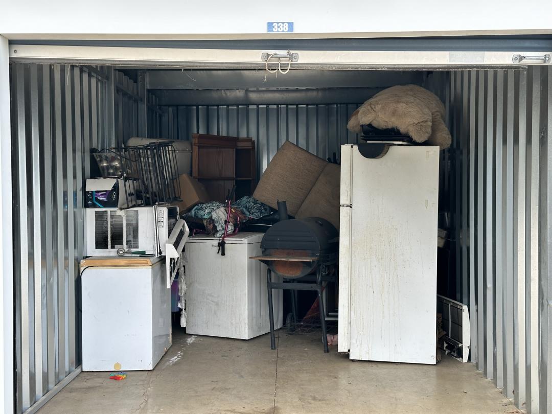 Storage Unit Auction in Shreveport, LA at Ellerbe Storage Center ends